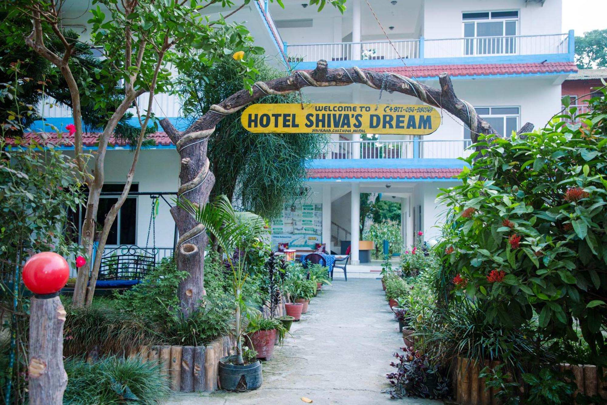 Hotel Shiva'S Dream Sauraha Eksteriør billede