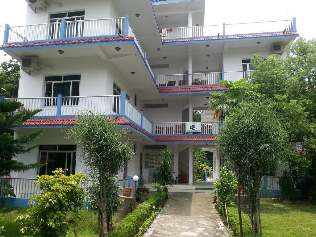 Hotel Shiva'S Dream Sauraha Eksteriør billede
